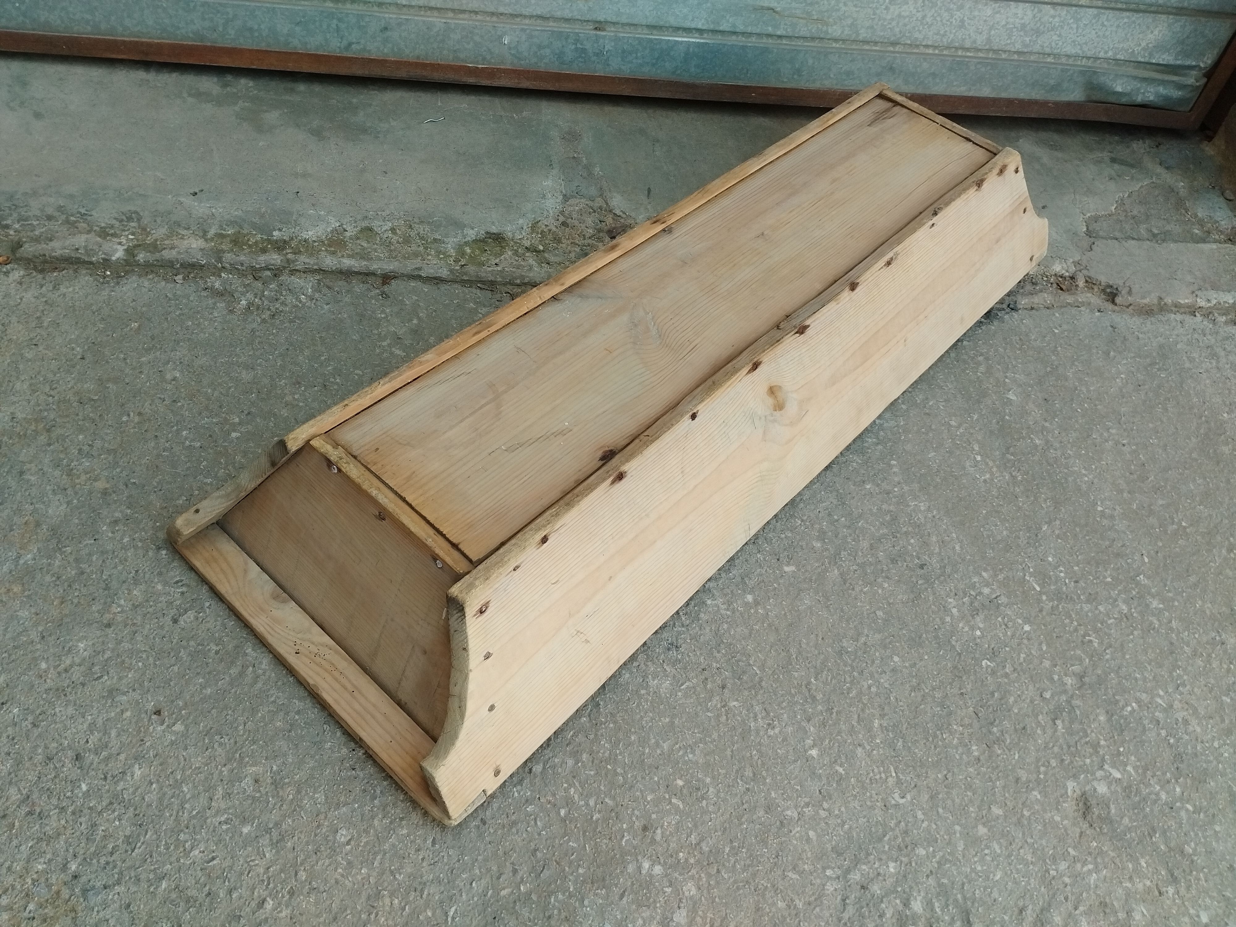 artesa pan comedero caja madera 1u